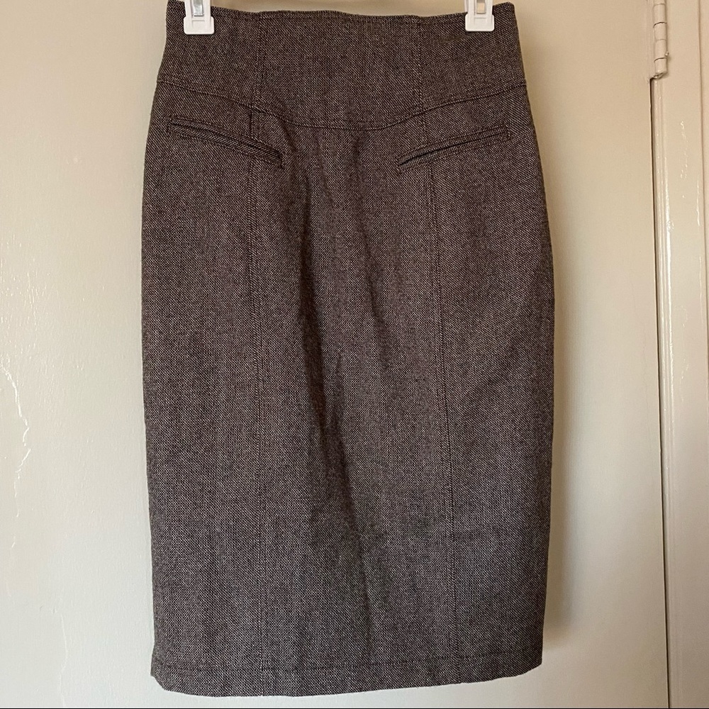 Nanette Lepore brown wool tweed pencil work skirt kick pleat size 2